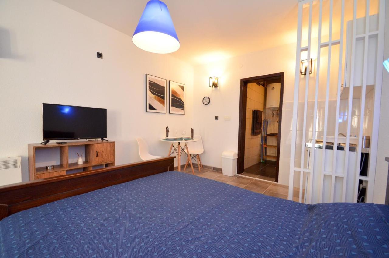 Dub Apartment Kotor
